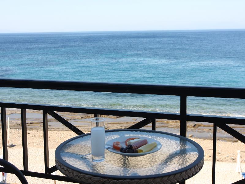 Pebble Beach Hotel Plomari Exteriér fotografie